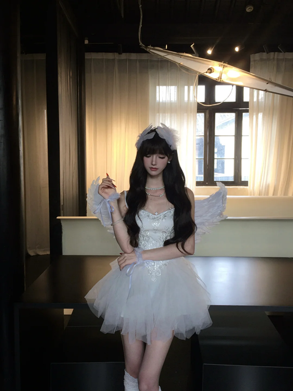 White suspender satin waist slim irregular tulle skirt homecoming dress R5088