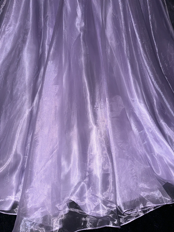 Light purple halter-neck, fitted waist, elegant fairy-like long ball gown R6900