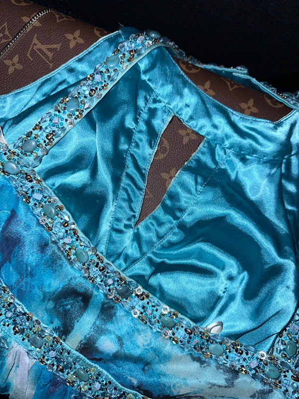 Blue tie-dye halter neck, fitted waist, elegant long ball gown R6940