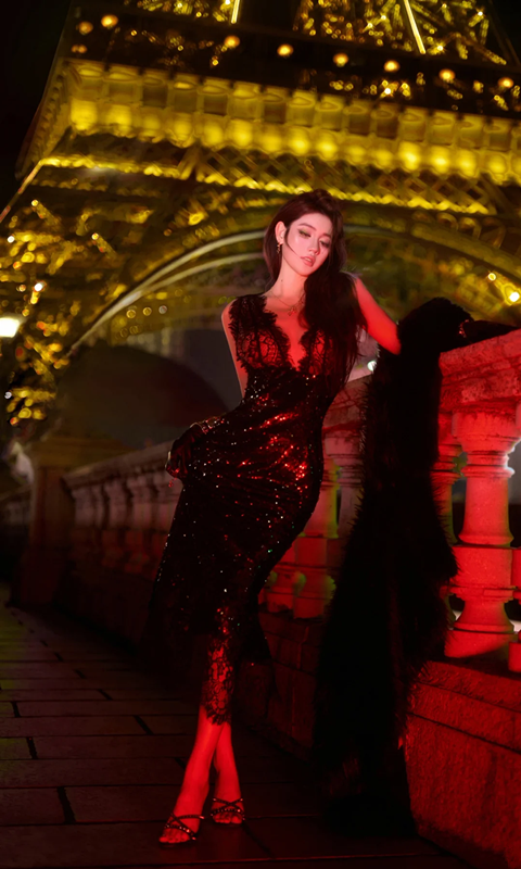 Black sequined sequined long ball gown with a lace neckline, fitted waist, and hip-hugging design R7060