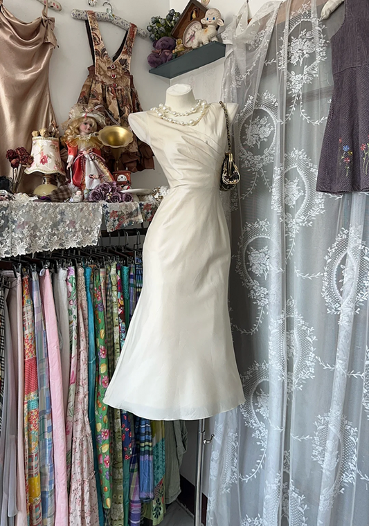 Ivory white sleeveless slim waist elegant long ball gown R6141