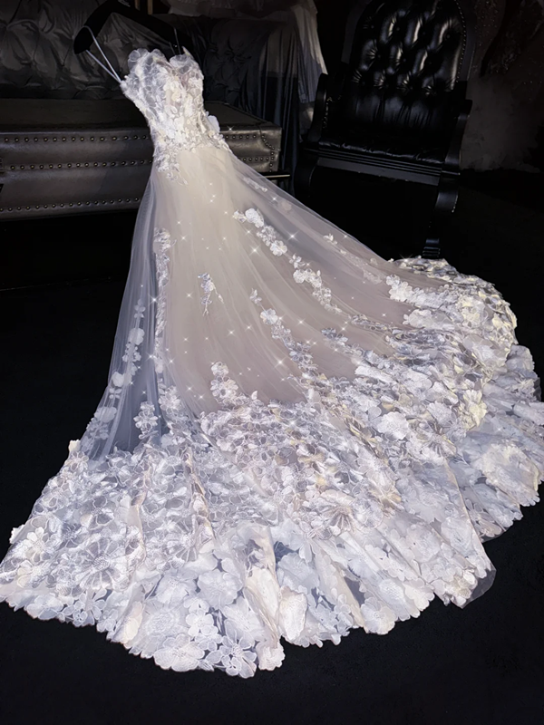 White halter-neck fitted long ball gown/bridal dress R8748