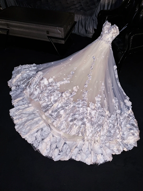 White halter-neck fitted long ball gown/bridal dress R8748