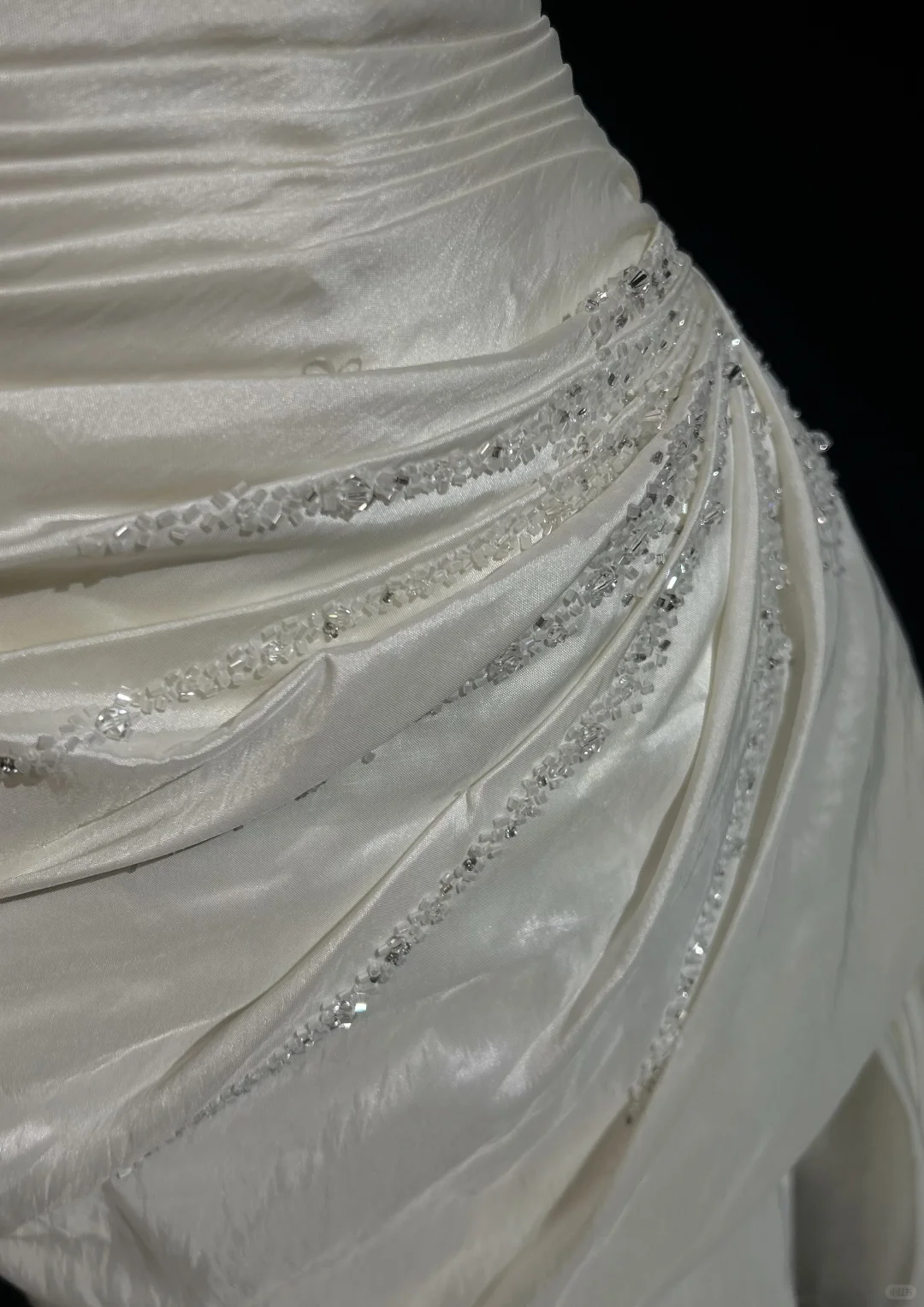 White tube top waist slim design pleated irregular mid-length skirt homecoming dress R4929