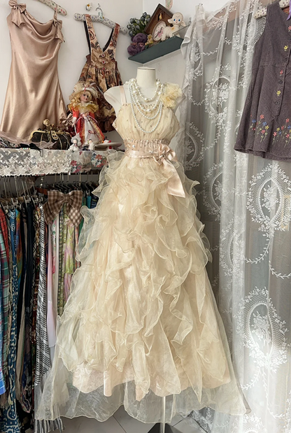 Apricot-colored halter-neck tiered maxi dress, ball gown R6302