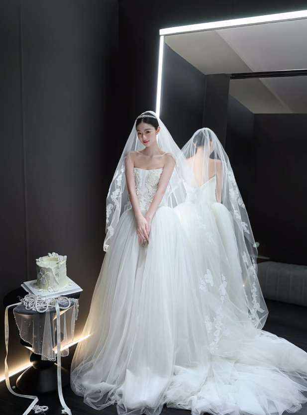 White strapless lace waist slim fit puffy skirt tulle bridal dress R6043