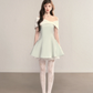 Gentle off-the-shoulder design with a slim waist and A-line short skirt for homecoming dress R5411