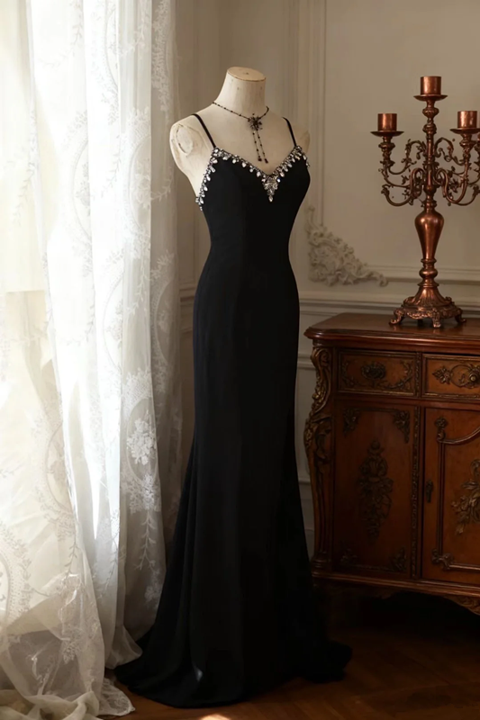 Black halter-neck fitted elegant long ball gown R6703