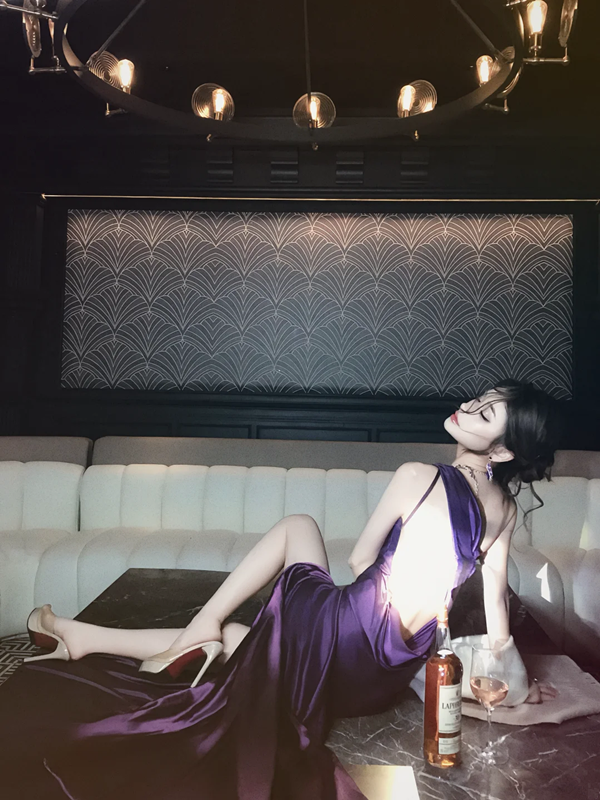 A sexy and alluring one-shoulder backless purple prom dress R7062