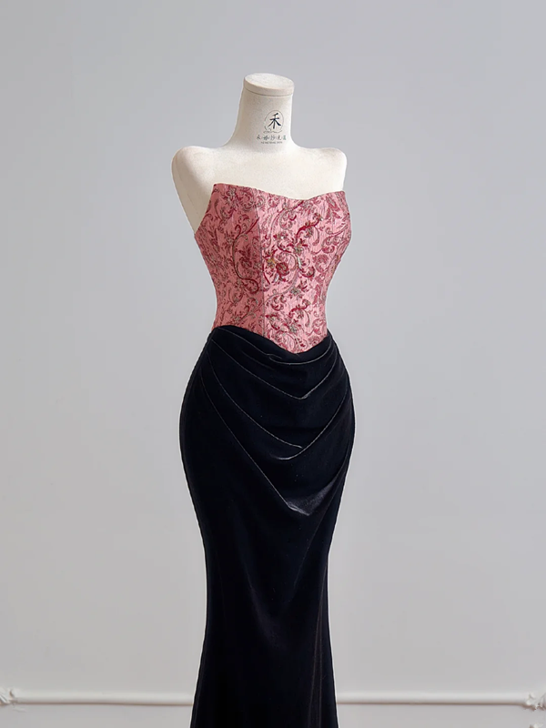 Pink strapless fitted bodice with black bodycon long skirt for a sexy ball gown R8156