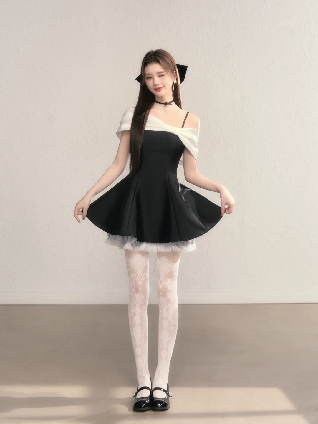 Gentle off-the-shoulder design with a slim waist and A-line short skirt for homecoming dress R5411