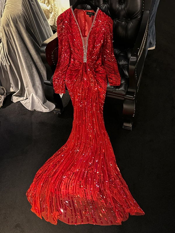 Red sequined V-neck fitted long ball gown/bridal dress R8809