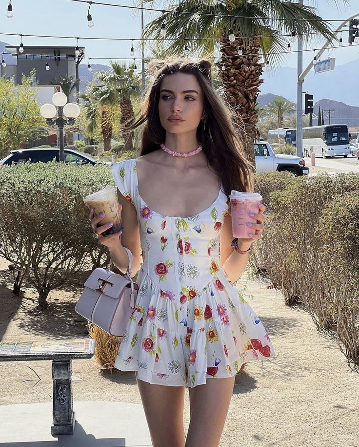 White Printed Low Cut Sexy Waist Short Skirt Homecoming Dress R3301