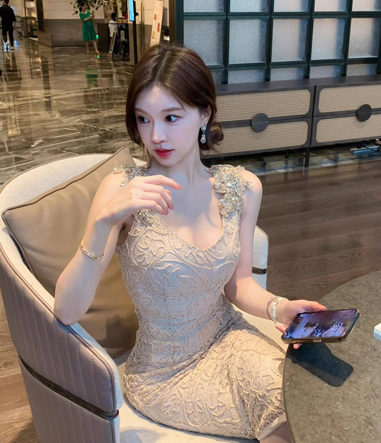 Birthday party small dress skirt high-end niche daughter temperament suspender dress R1800