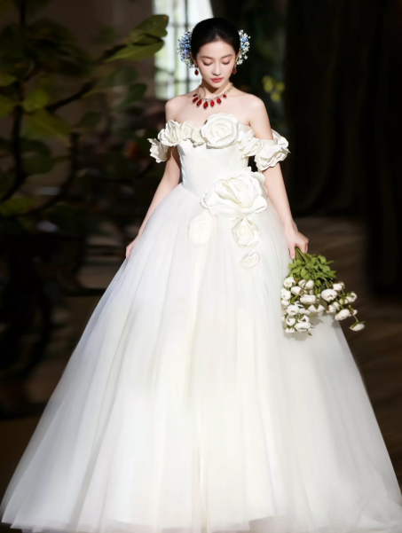Hazy White Off-the-shoulder A-Line Tulle 3D Floral Corset Maxi Wedding Dress RS2211
