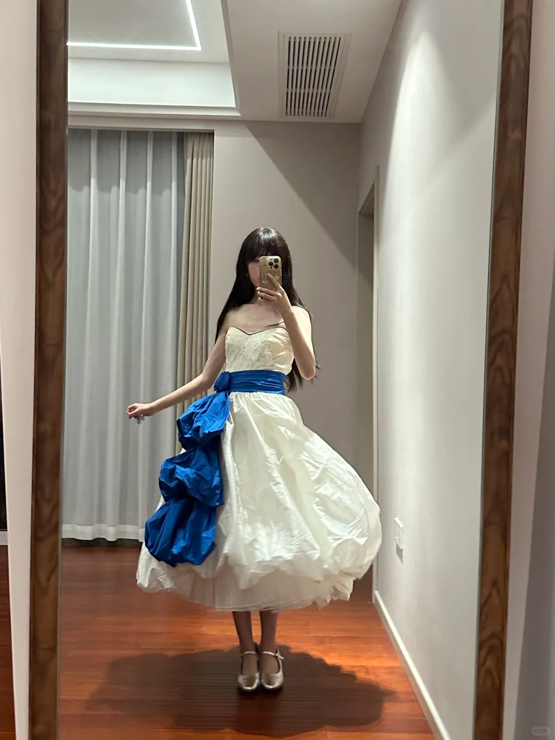 White strapless, fitted waist, tulip skirt, long ball gown, bridal dress R8840