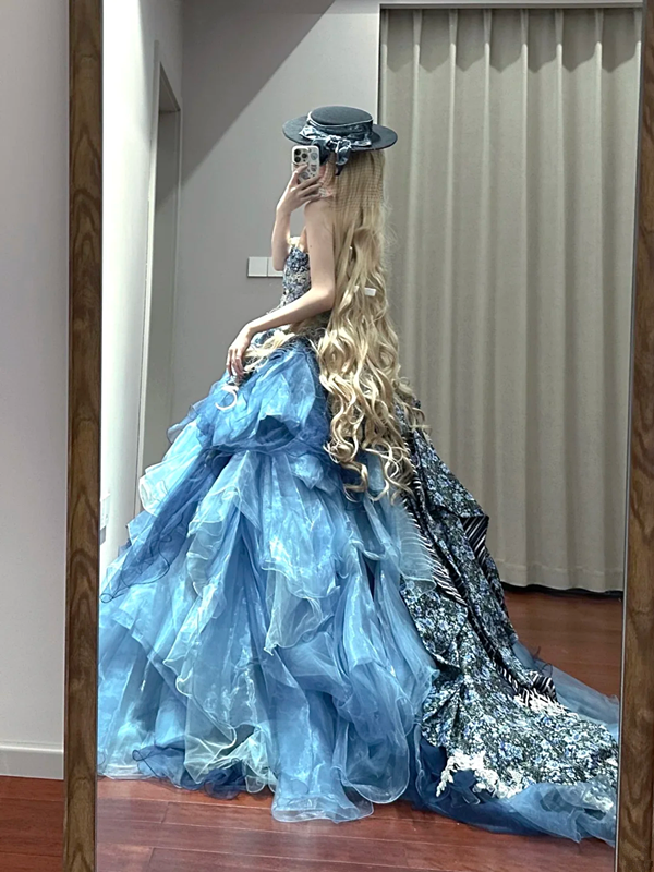 Blue floral print strapless fitted waist slim-fitting ball gown with a full skirt R8627