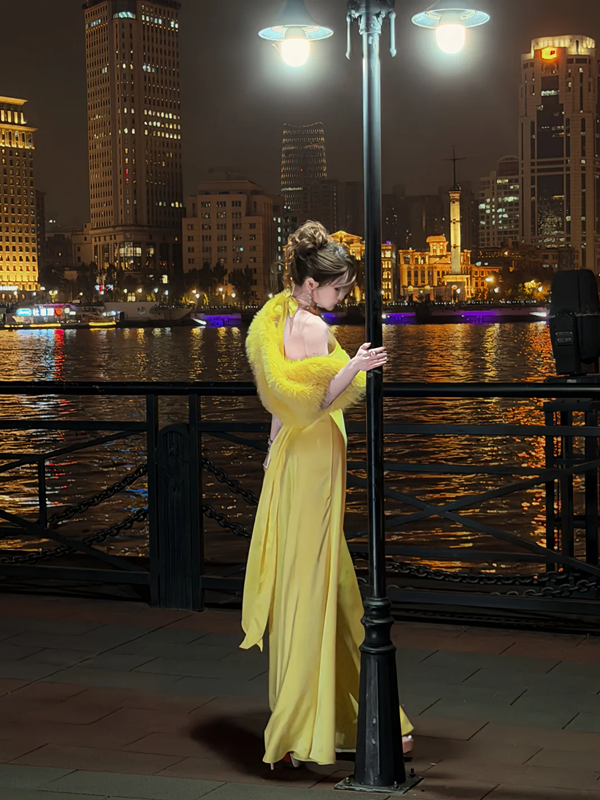 Yellow halter-neck, fitted waist, sexy long ball gown R7063