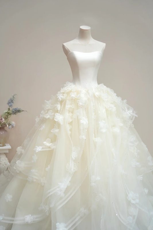 Light apricot strapless, fitted waist, full skirt, long ball gown, bridal dress R8900