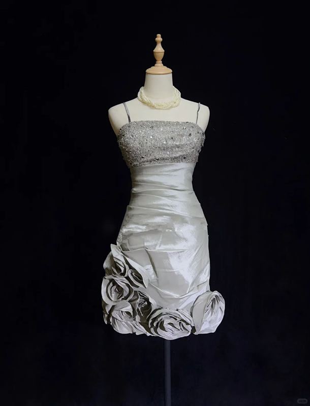 Light grey strapless tube top with rhinestones, slim waist and floral skirt, homecoming dress R4972