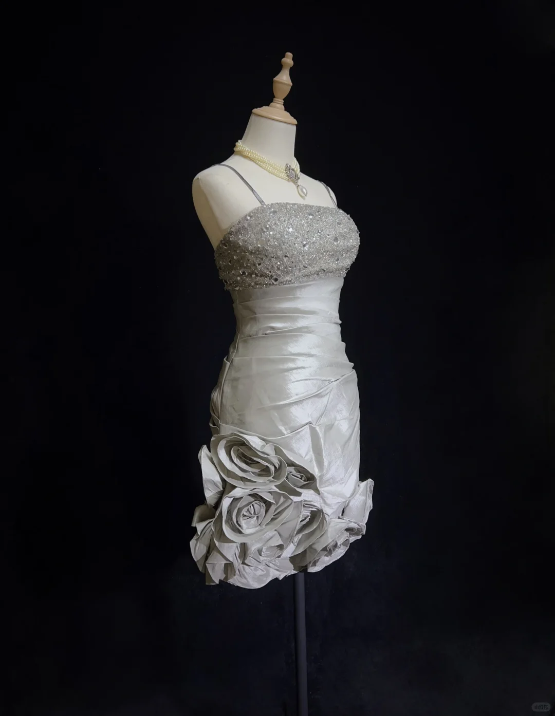 Light grey strapless tube top with rhinestones, slim waist and floral skirt, homecoming dress R4972