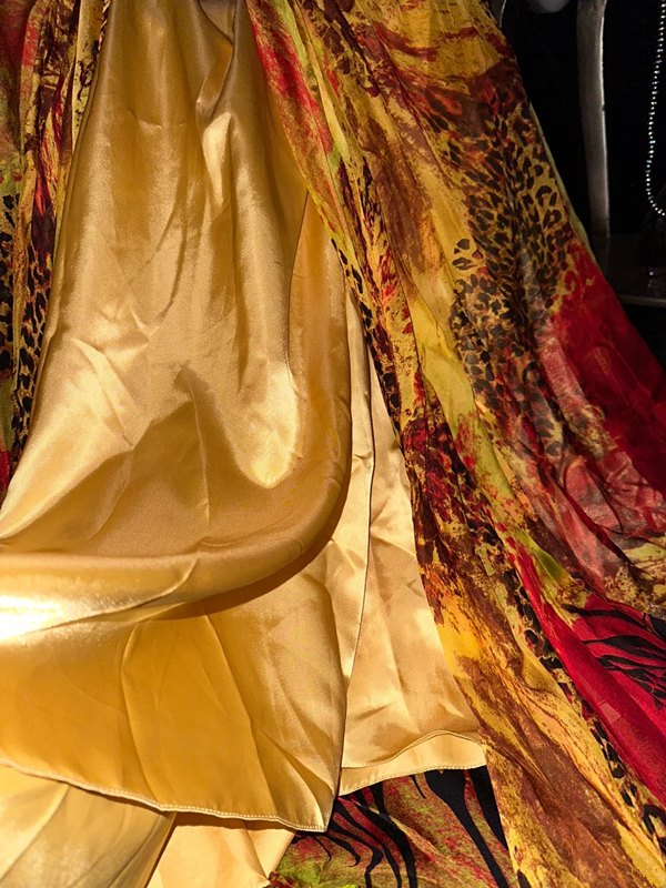 Yellow tie-dye red strapless fitted waist slimming long ball gown R6943