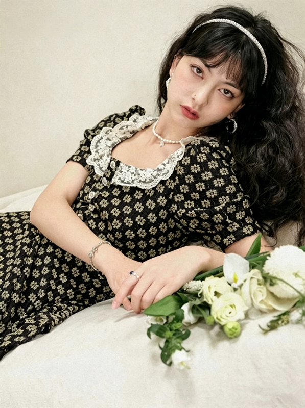 Black Floral Print Mini Dress Women With Lace Trim And Puff Sleeves R9461