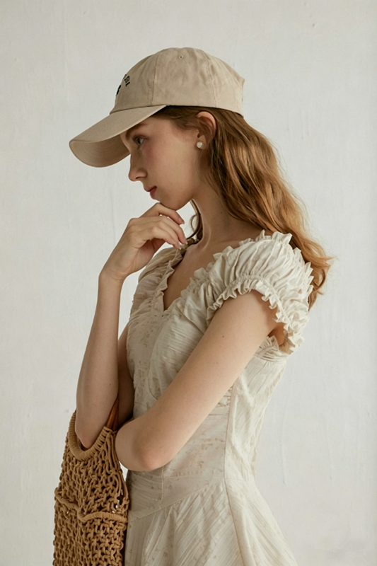 Beige Floral Print Mini Dress Women With Ruffled V-Neck And Puff Sleeves R9456