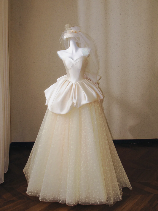 Champagne-colored strapless satin puffy skirt stitching elegant bridal dress R5693