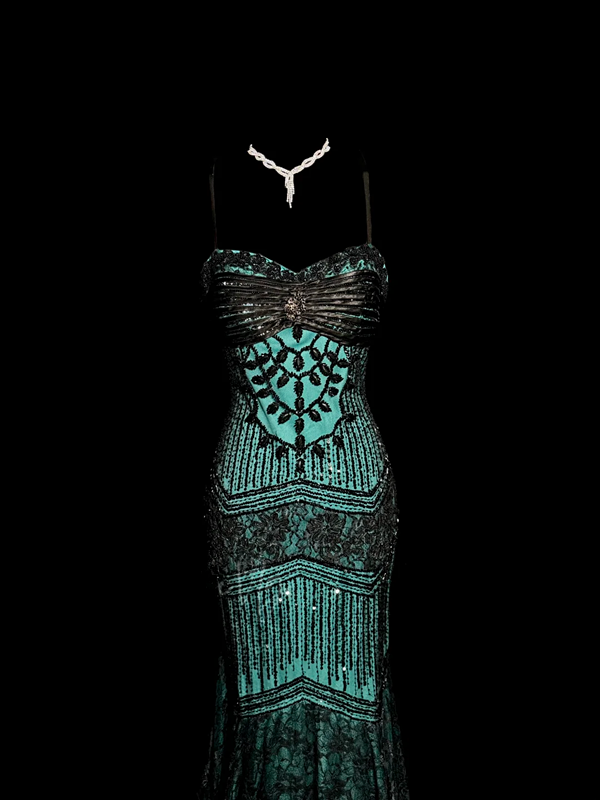 Sexy long ball gown with green halter neck and fitted waist, featuring lace details R6686