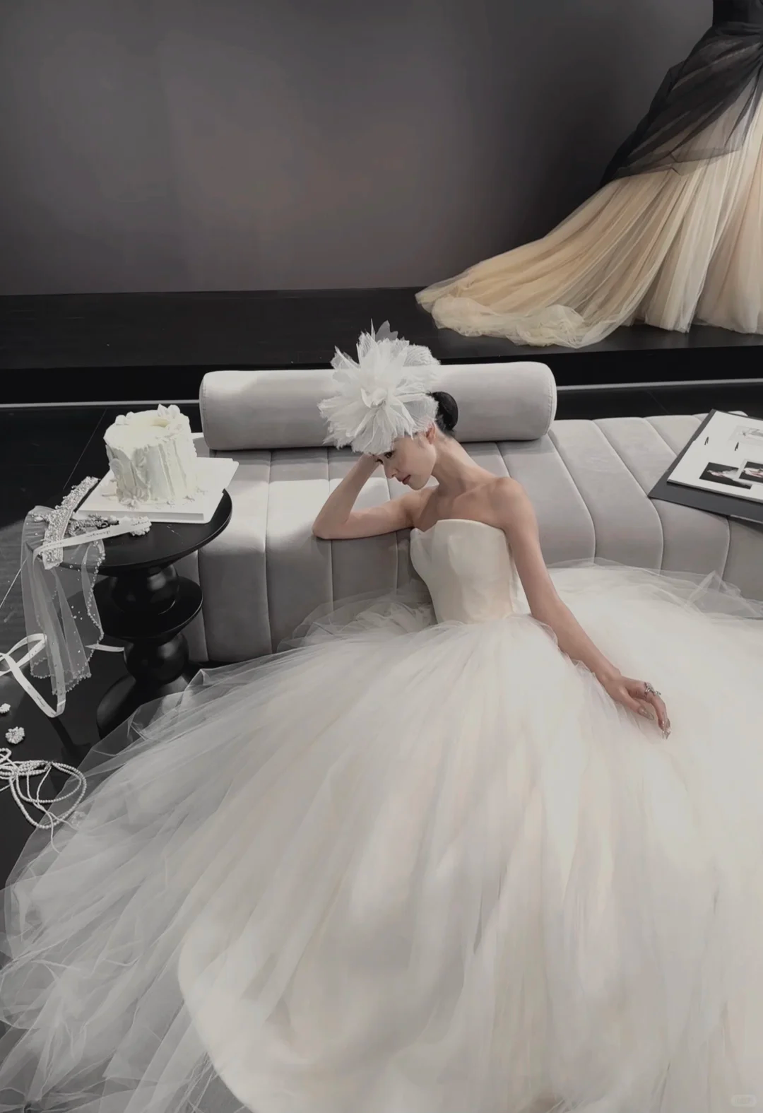 White tube top waist fluffy skirt tulle bridal dress R6047