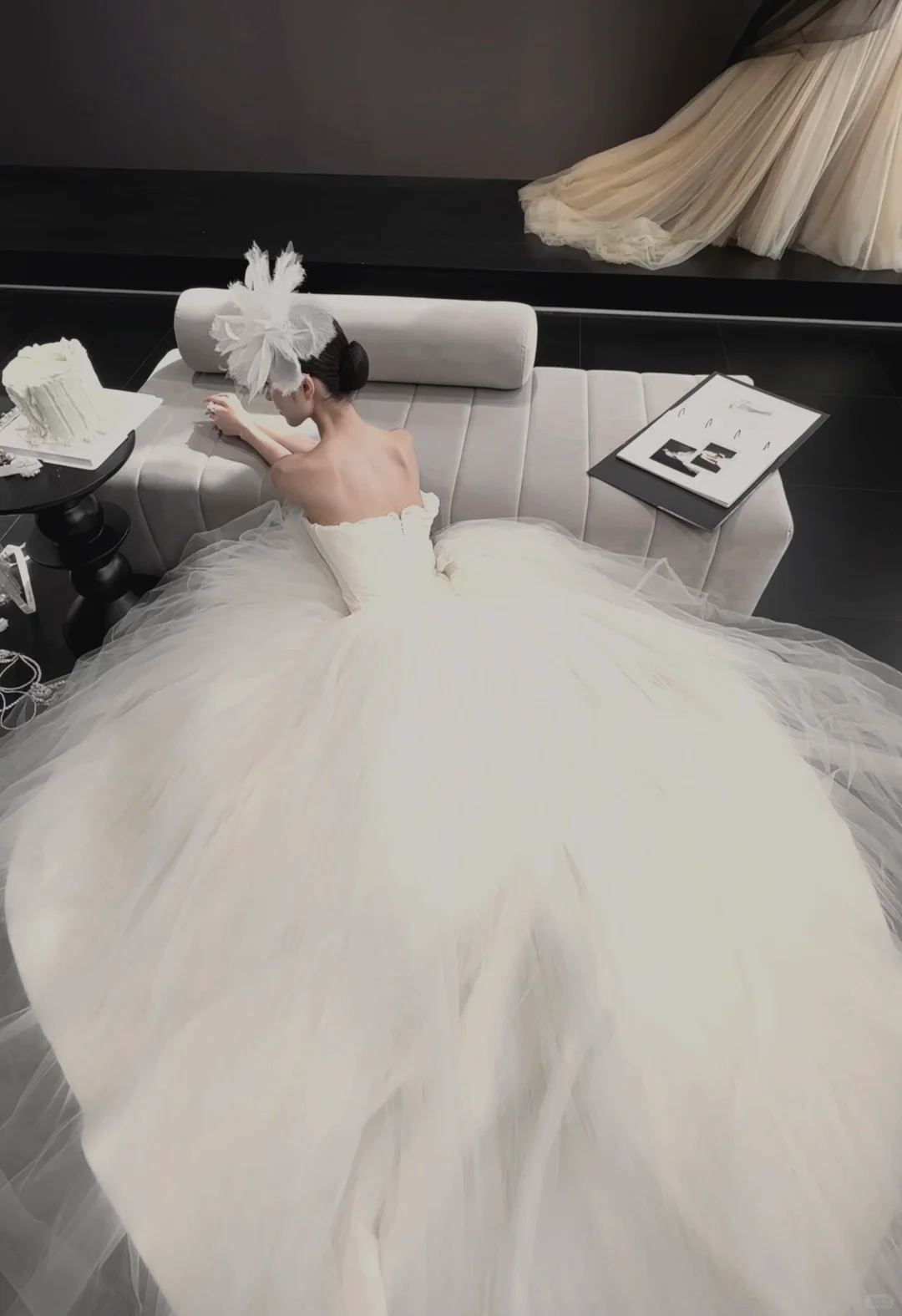 White tube top waist fluffy skirt tulle bridal dress R6047