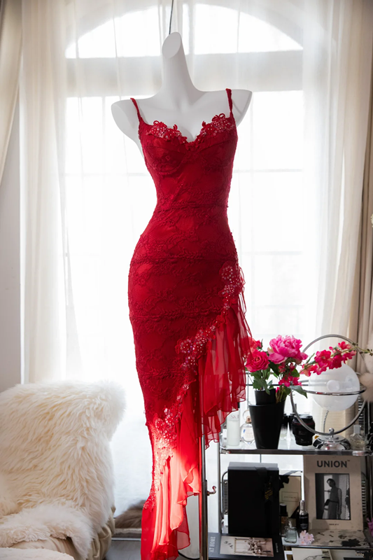 Sexy red halter-neck, fitted, asymmetrical skirt ball gown R7681