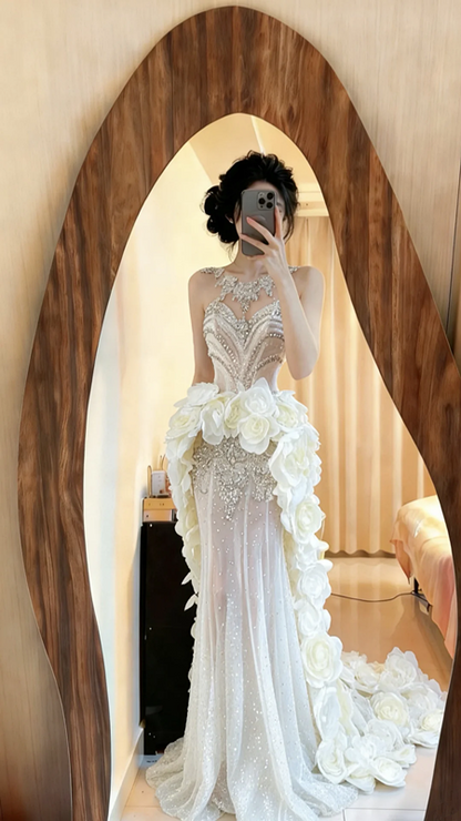 White rhinestone-embellished fitted sexy ball gown/bridal dress R9062