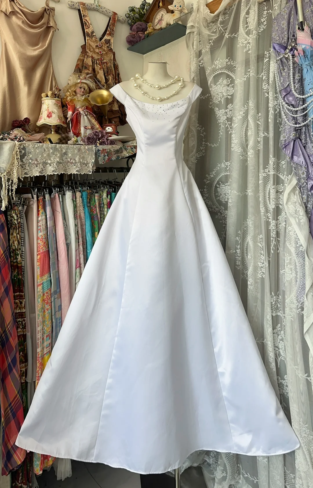 White satin slim waist elegant A-line maxi ball gown R6167