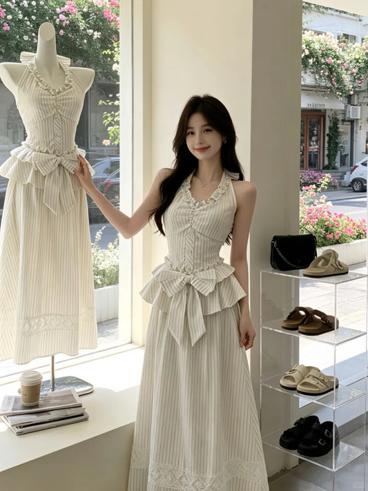 Elegant White Striped Halter Neck Dress with Ruffle V-Neck and A-Line Skirt R9129