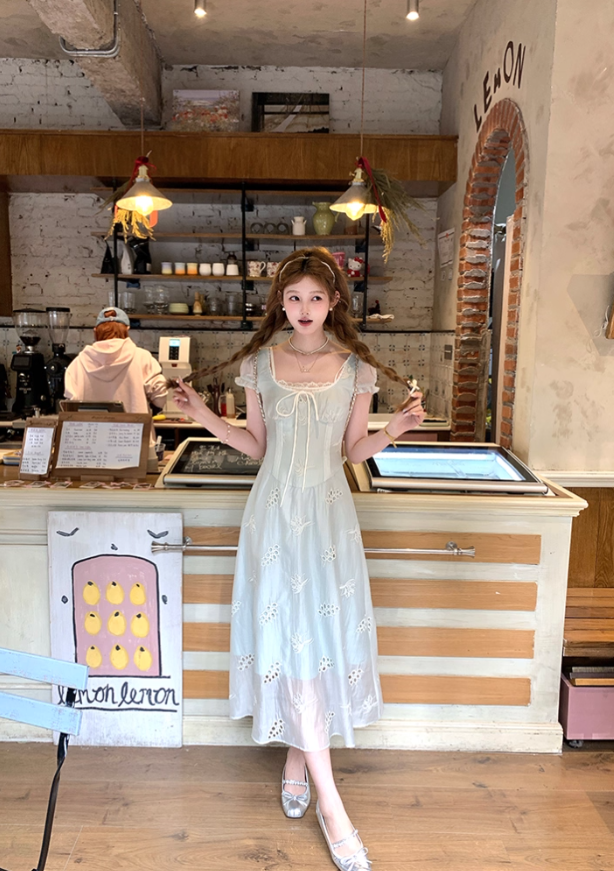 Waist-cinching square-neck short-sleeved dress for women, a summer French retro slimming and elegant dress R4790