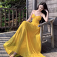 Beach resort long dress with a sense of atmosphere, slim waist and beautiful suspender dress R1577