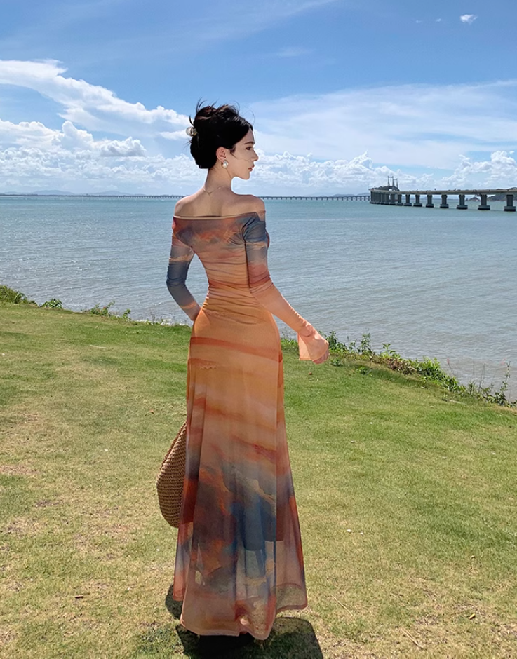 Beach dress with slim waist and elegant long sleeves, holiday style tie-dye dress R1606