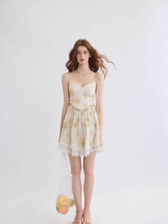 French suspender dress floral dress seaside holiday skirt short skirt R2766