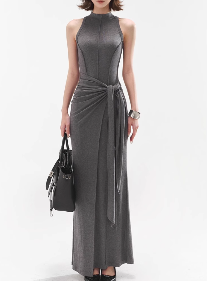 Hot girl slim fit pleated strappy dress 2025 lazy style halter neck hip long skirt R1133