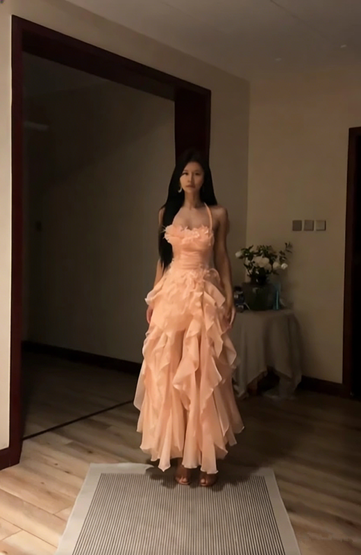 White halter neck, fitted waist, long, elegant ball gown R8071