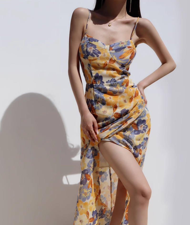 French retro slim fit dress with side slit and waist cinching for slimming effect, long suspender dress R2867