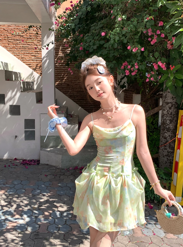 Mid-length chiffon waist-hugging sling neckline A-line dress summer French style slim temperament skirt R4737