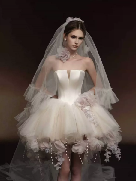 High End White Strapless A-Line Tulle Puffy Corset Floral Decor Mini Wedding Dress RS2213