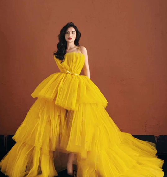 Yellow Tulle Frilled Corset Prom Gown , Vibrant Women's Maxi Evening Dress Ball Gown RS2219