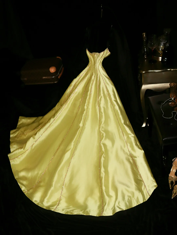 Yellow strapless fitted long ball gown R6984
