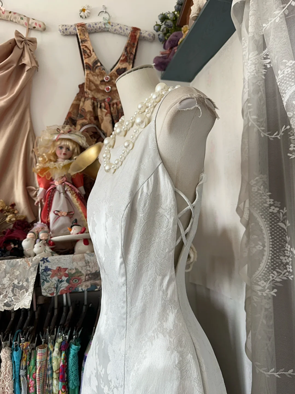 White suspender satin waist slim fit temperament A-line long skirt ball gown R6186