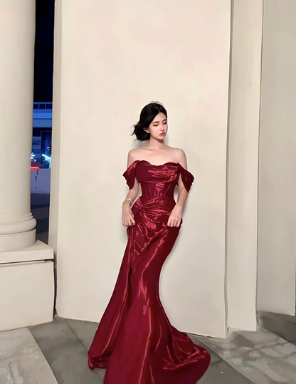 Red off-the-shoulder fitted waist sexy fishtail long ball gown R8131