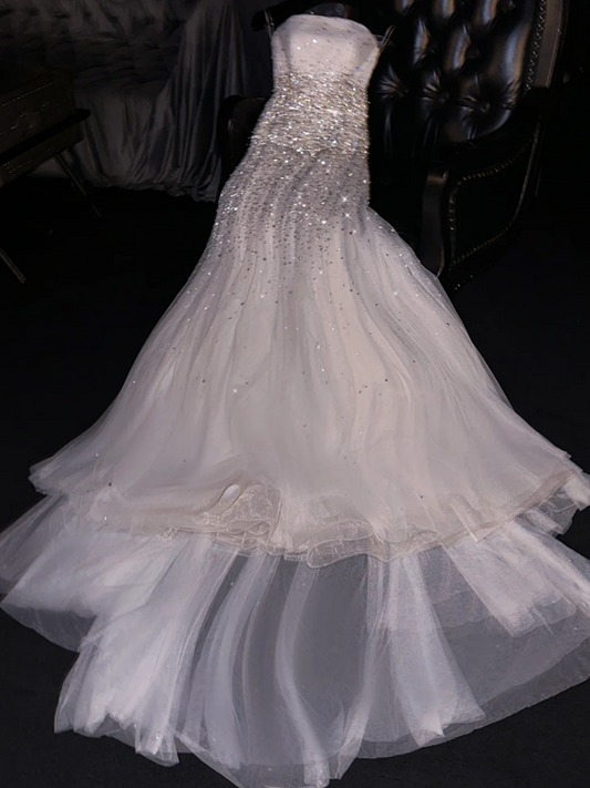 White halter-neck fitted long ball gown/bridal dress R8811